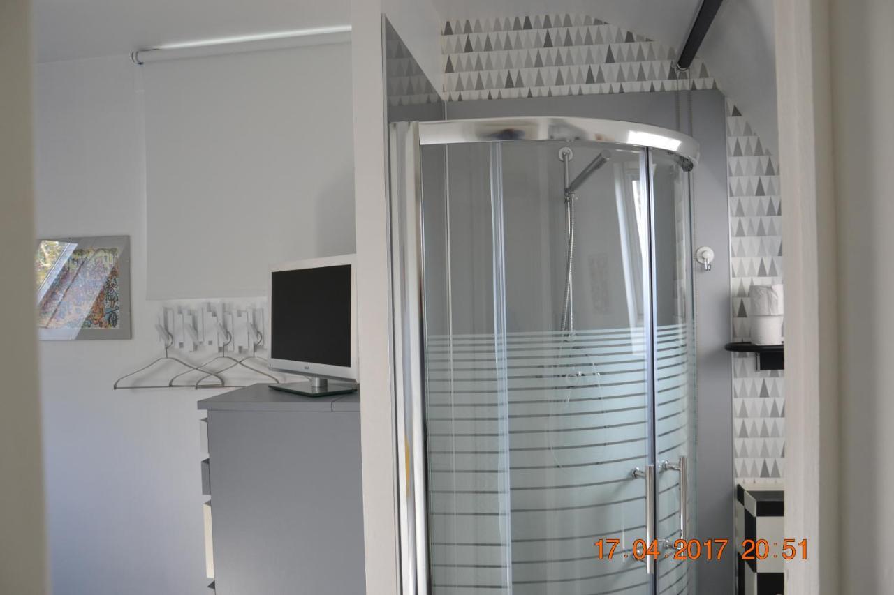 Les Dameraudes Gien Exterior photo